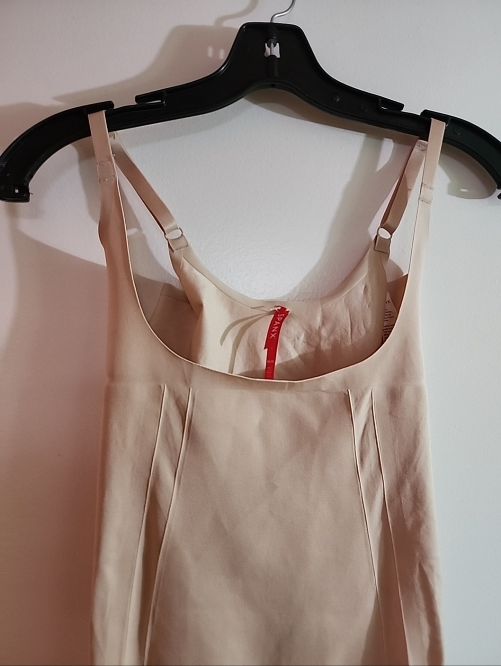 Spanx Thinstincts 2.0 Open Bust Mid Thigh Beige Bodysuit - Picture 2 of 7